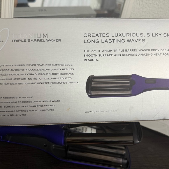 Ion Triple Barrel Waver in Blue and Silver - Picture 4 of 4